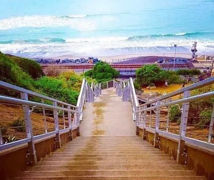 Building Photo - 2531 Costero Magestuoso