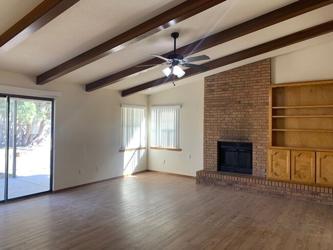 Building Photo - Heritage Hills Rental