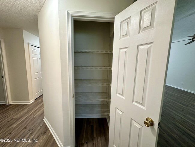 Building Photo - 412 La Reserve Cir