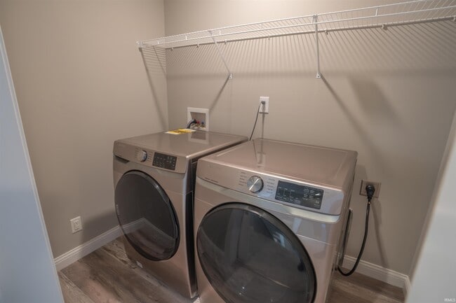 Building Photo - 2855 Needletail Dr