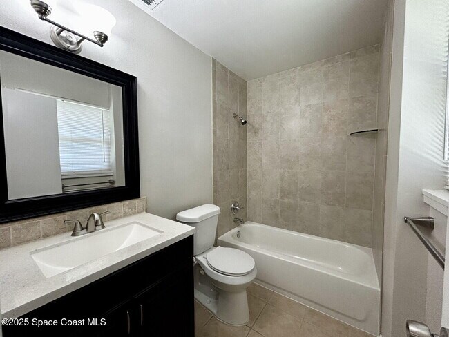 Building Photo - 1435 Belford Ct