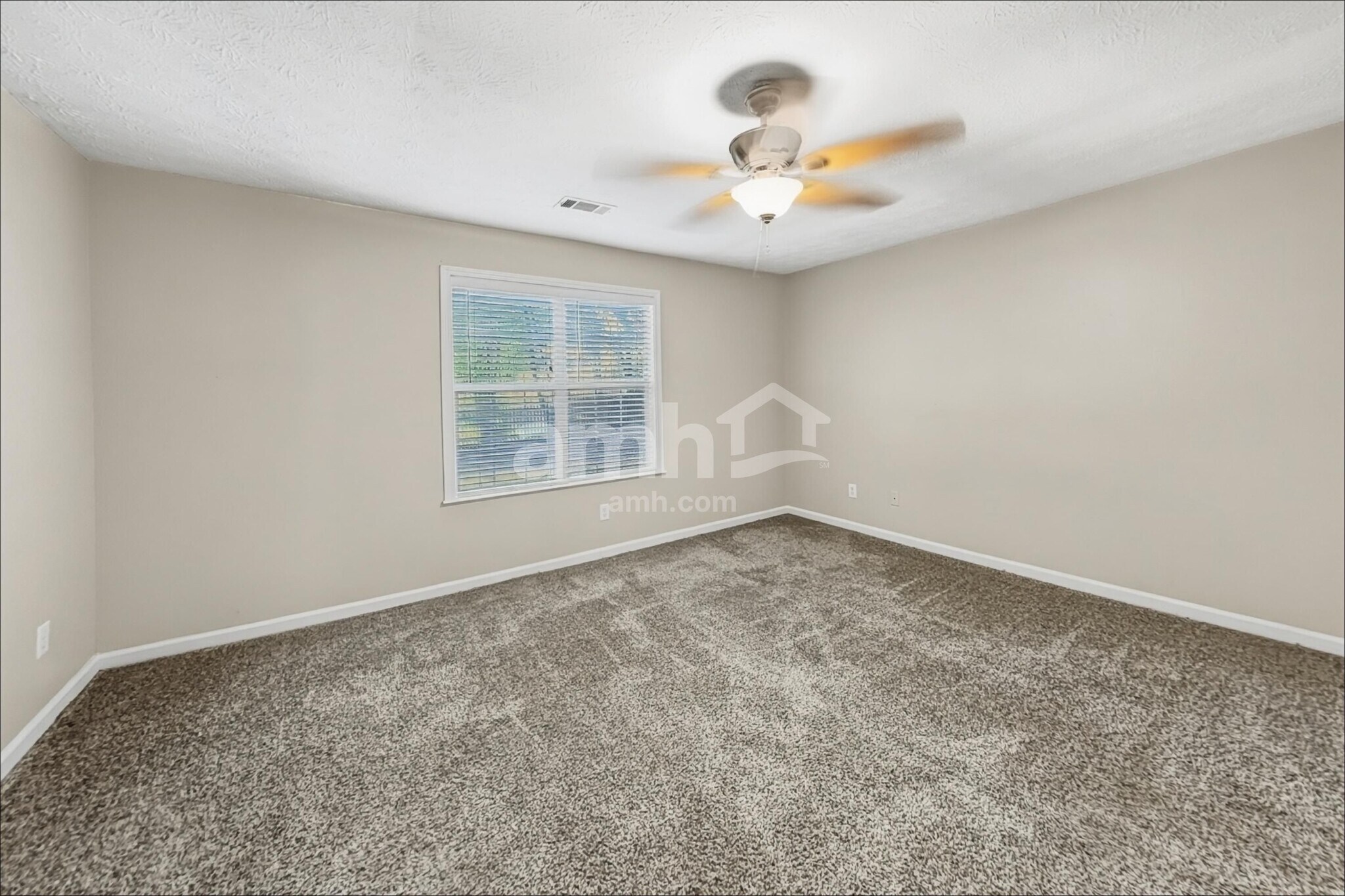 Building Photo - 451 Bellingham Dr