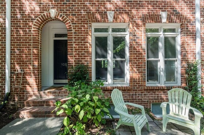 Building Photo - 108 Westgreen Dr