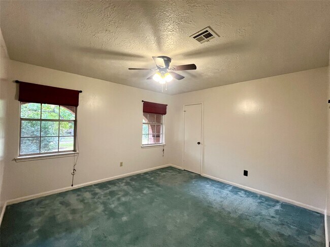 Building Photo - 11814 Cypresswood Dr