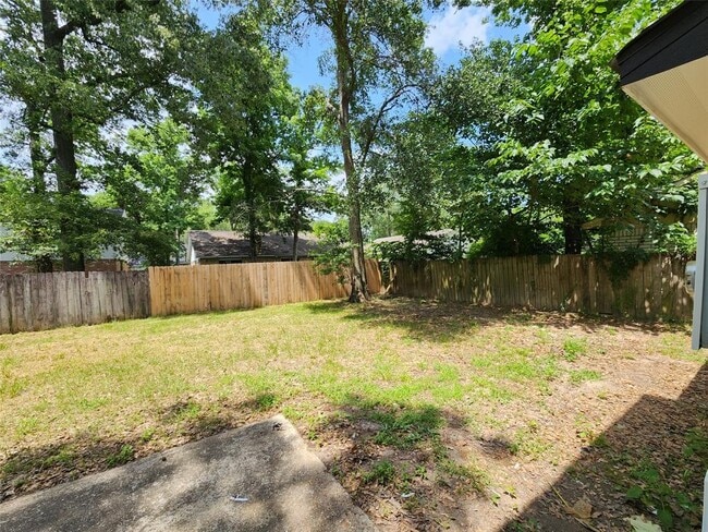 Building Photo - 3207 Glade Springs Dr