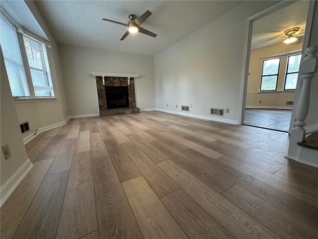 Building Photo - 2697 Shetland Ln