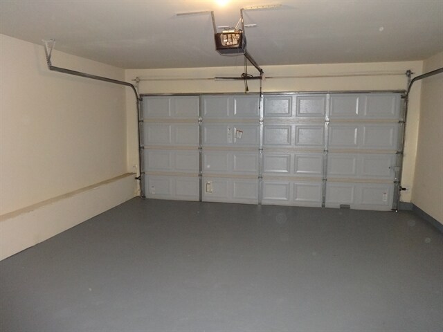 Building Photo - 19406 Dry Canyon Court
