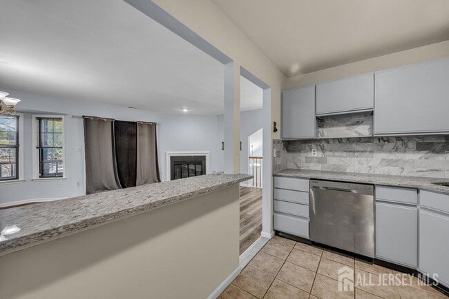 Building Photo - 604 Woodhaven Dr