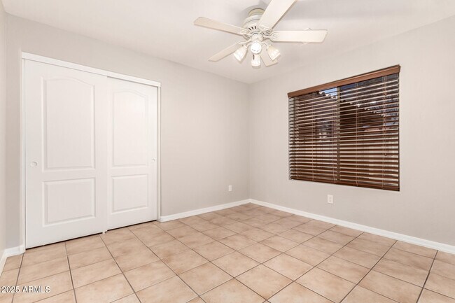 Building Photo - 17303 E Caliente Dr