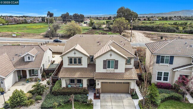 Building Photo - 1124 Europena Dr