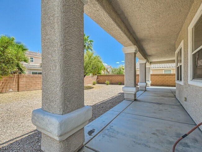 Building Photo - 3709 White Lion Ln