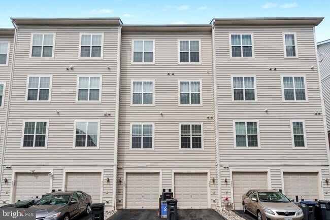 Building Photo - 9431 Stonewall Rd