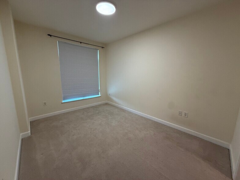 Bedroom 1 - 423 7th St