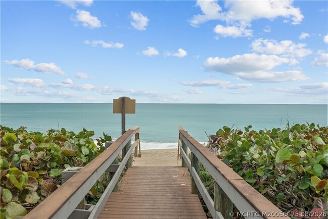 Building Photo - 9940 S Ocean Dr