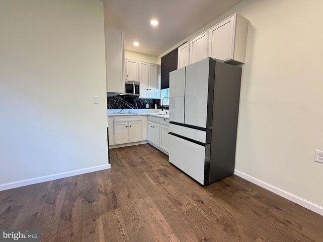 Building Photo - 6708 Longridge Dr