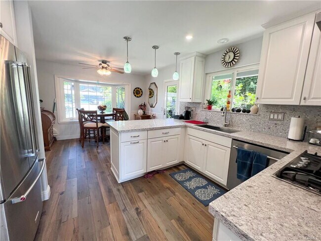 Building Photo - 24202 Las Naranjas Dr