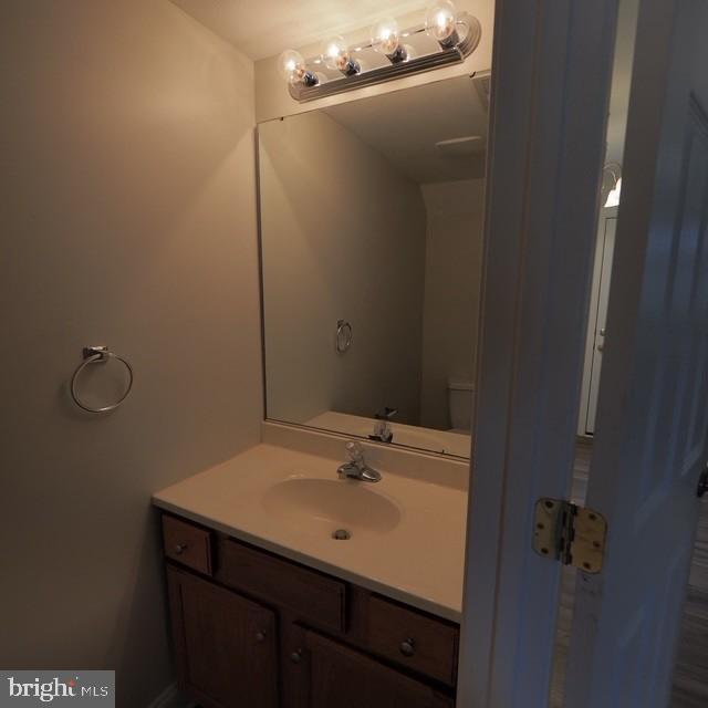 Building Photo - 46175 Kayak Ct