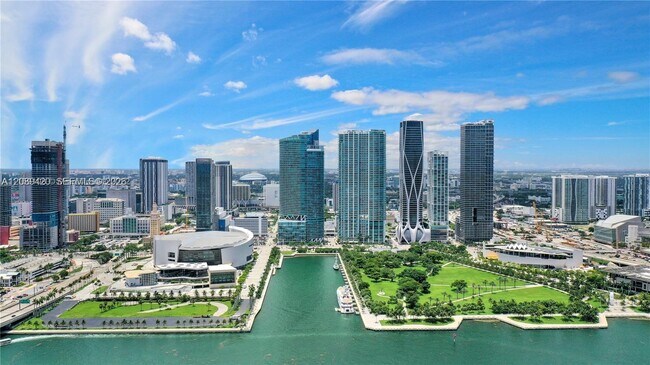 Building Photo - 888 Biscayne Blvd