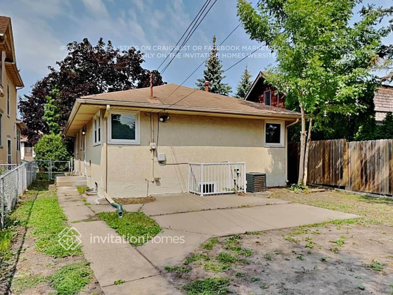 Building Photo - 3227 34th Ave S