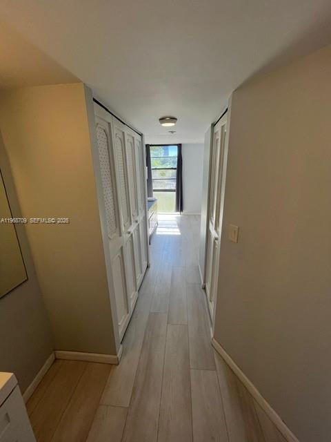 Building Photo - 3475 N Country Club Dr