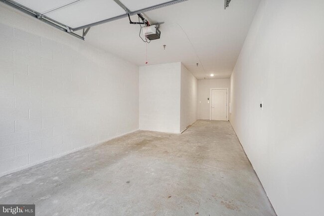 Building Photo - 23651 Havelock Walk Ter