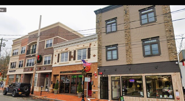 Primary Photo - 415 New York Ave