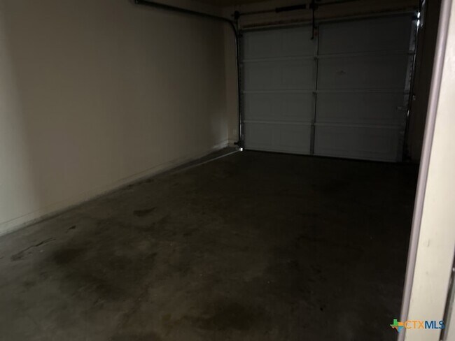 Building Photo - 4704 Pennington Ave