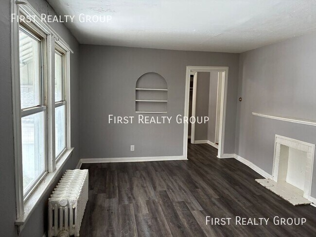 Building Photo - 908 Washington-Apt. C