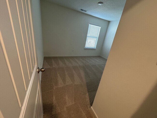 Building Photo - Newly Constructed Community Just 35 Minute...