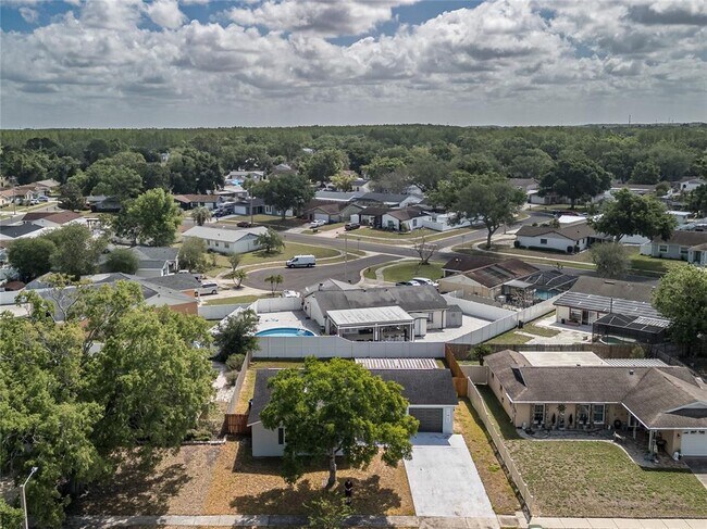 Building Photo - 11422 Wheeling Dr