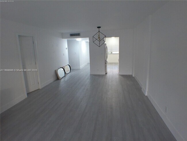 Building Photo - 2601 NW 48th Terrace