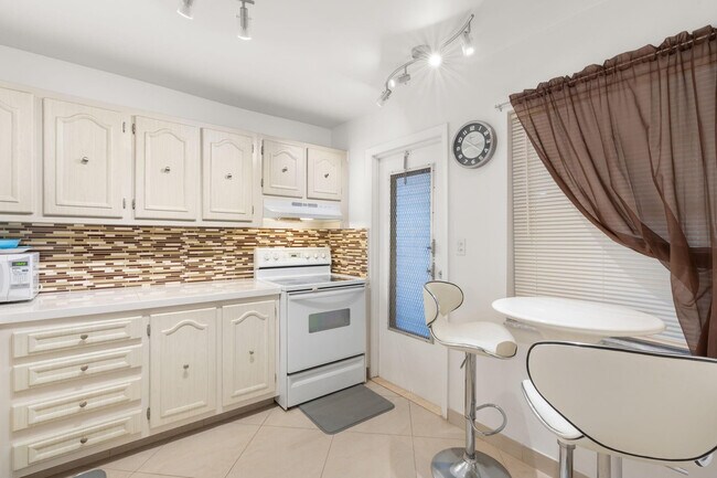 Building Photo - 4191 NW 41st St