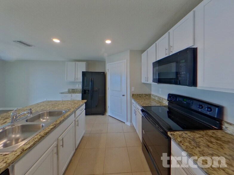 Building Photo - 2007 12th St SE