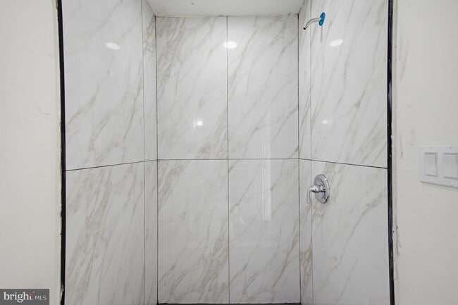 Building Photo - 2636 Lauretta Ave