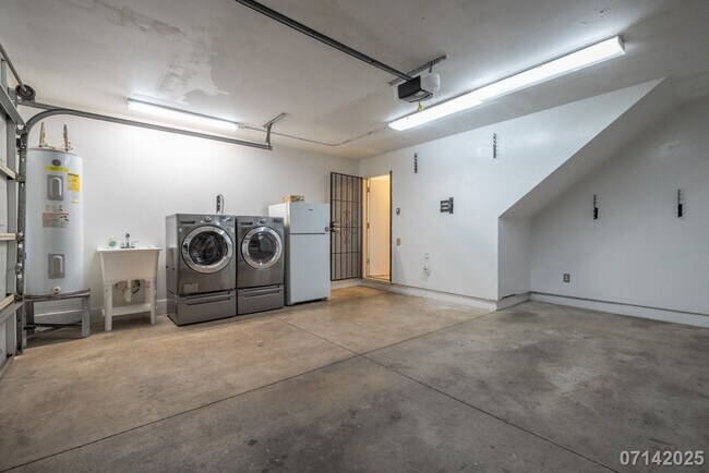 Building Photo - 3Bd, 2Ba Condo in Lombard Way, Ewa Gentry