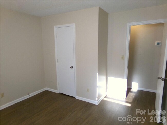 Building Photo - 169 Danritch Dr