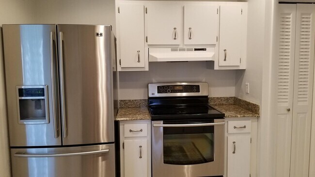 Building Photo - 12191 Broadleaf Ct