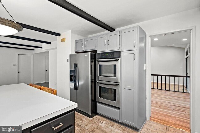 Building Photo - 11150 Wood Elves Way