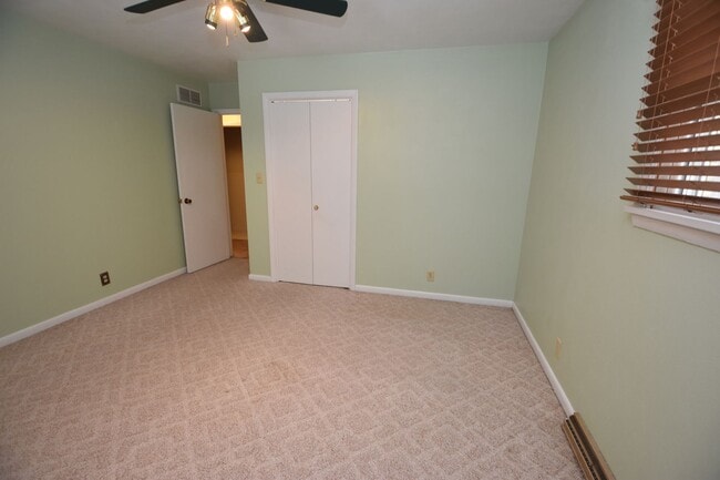 Building Photo - River Front Home in Elkhart IN, lawn care included.