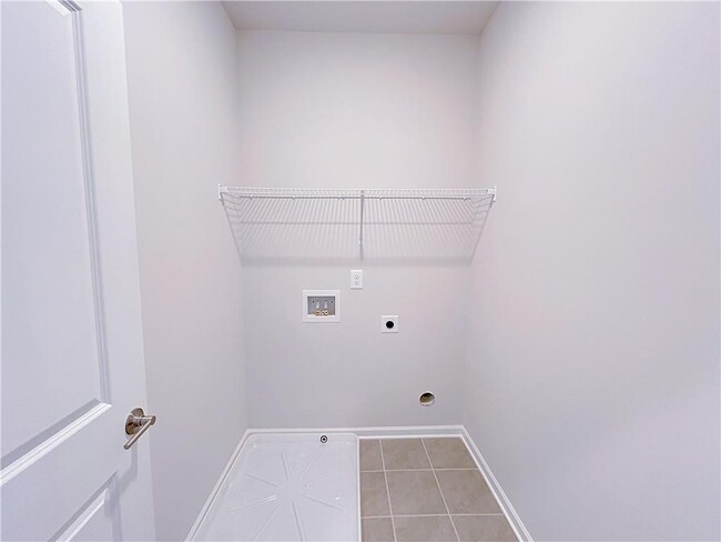 Building Photo - 2580 Mls Cmn Dr