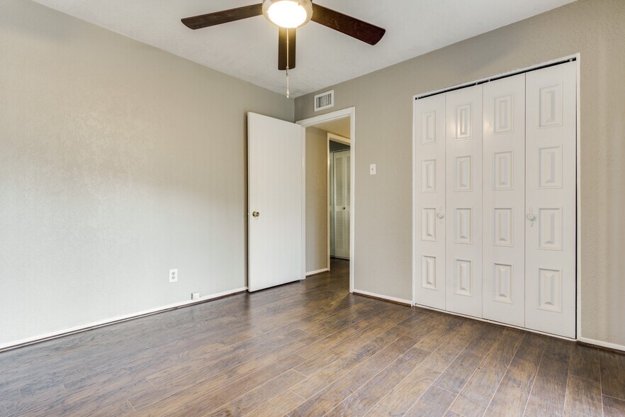Building Photo - 4114 Avondale Ave