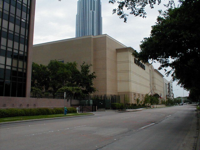 Building Photo - 5150 Hidalgo St