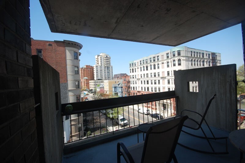 Building Photo - 872 Massachusetts Ave