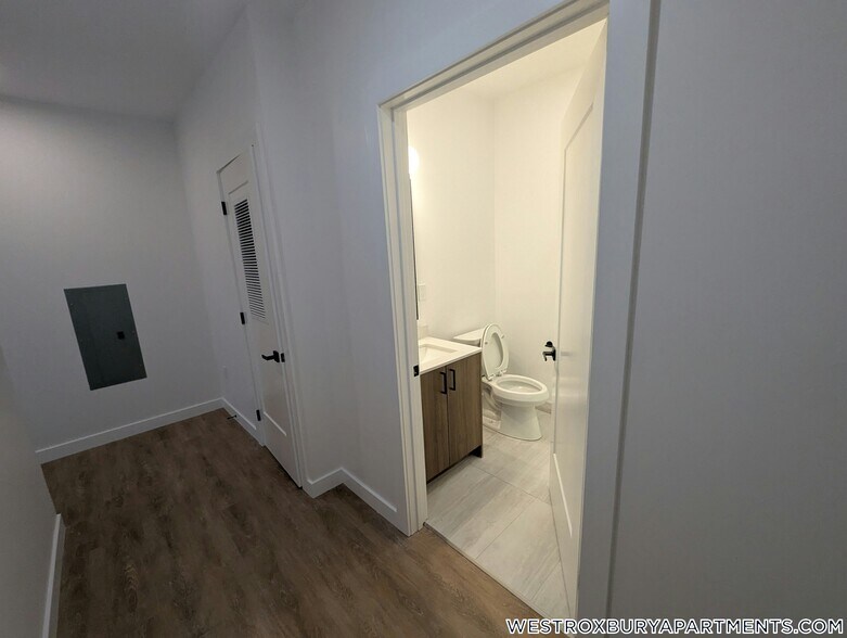 Building Photo - 199 Gardner St