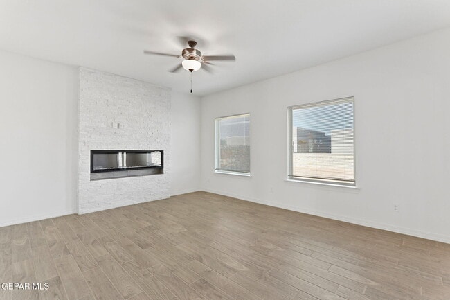 Building Photo - 14649 Tierra Oviedo Ave