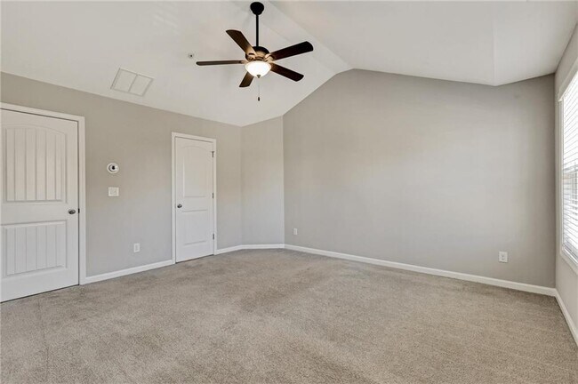 Building Photo - 1237 Foxcroft Ln