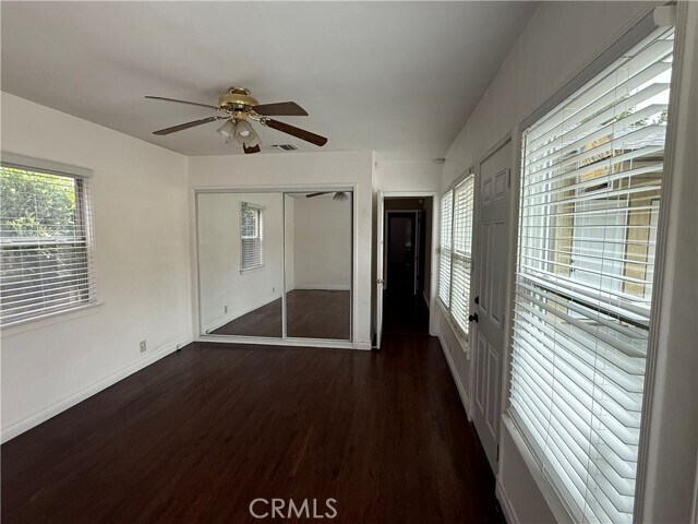 Building Photo - 527 S Orchard Dr