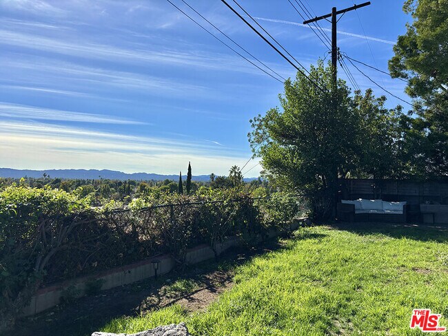 Building Photo - 16312 Itasca St