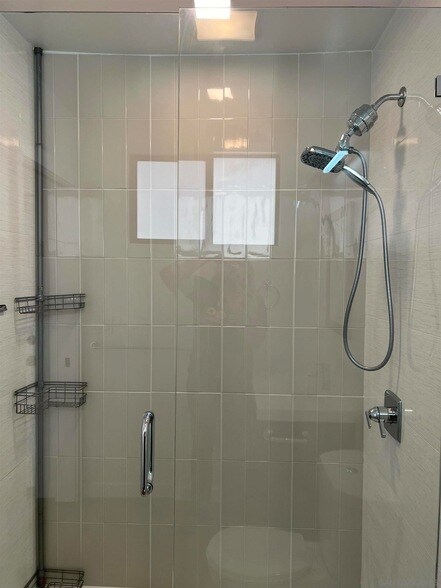 Building Photo - 2529 State St