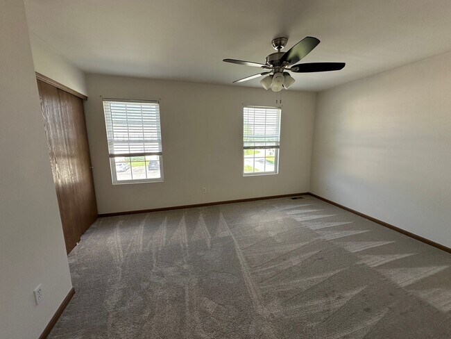 Building Photo - 222-228 Truman Ct.